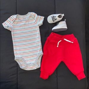 0-3 month onesie sneaker set